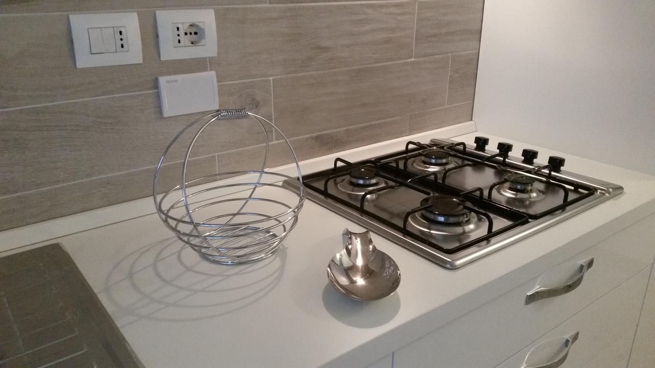 Monica'S Apartment مارينا دي كارّارا المظهر الخارجي الصورة